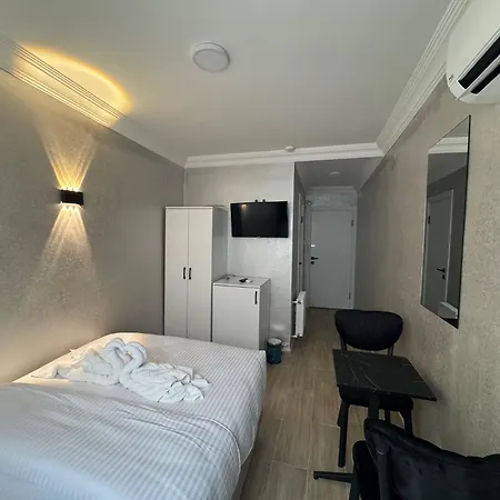 Old Kadikoey Hotel *