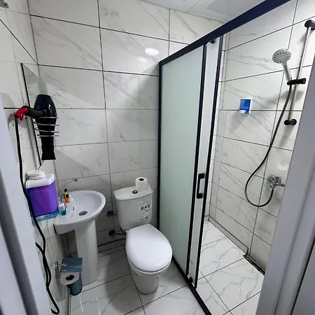 Отель Old Kadikoey